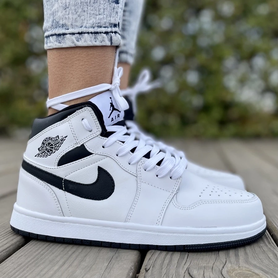 Jordan 1 Mid White Black Logo - фото 1 - id-p1812899203