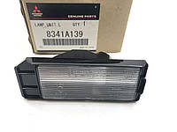 Плафон освітлення номерного знака 8341A139.