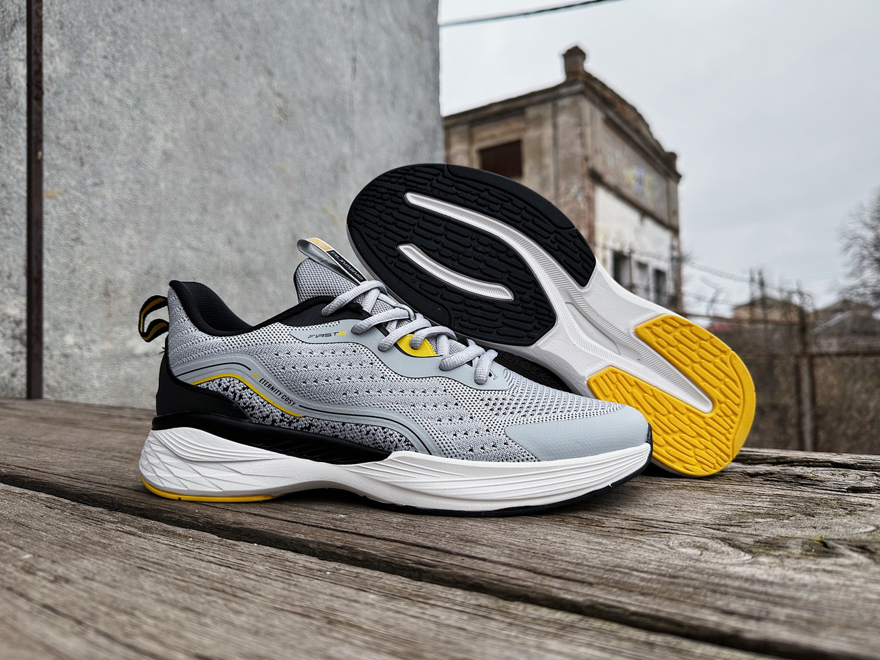 Чоловічі кросівки BaaS Running Light Grey світло-сірі