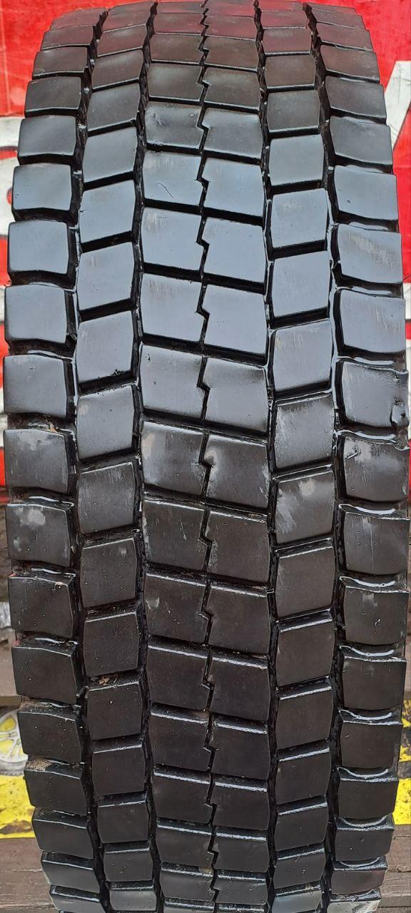 Шина вантажна б у 275-70R22.5 BRIDGESTONE M 729 на тягову вісь