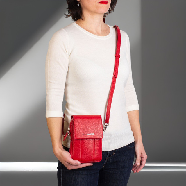Жіноча маленька шкіряна сумка крос-боді Karya 2385-46 червона