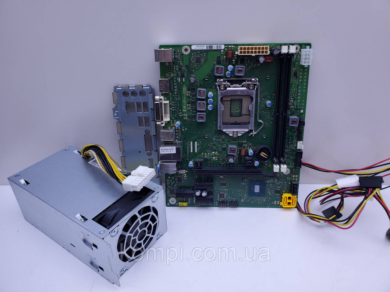Материнська плата  Fujitsu D3400-A11 + Блок s1151 DDR4