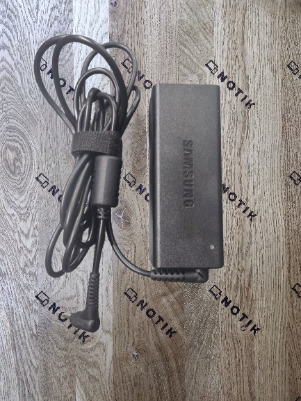 Адаптер живлення Samsung 19V 2.1A 40W 3.0x1.0 mm (PA-1400-96) Б/В