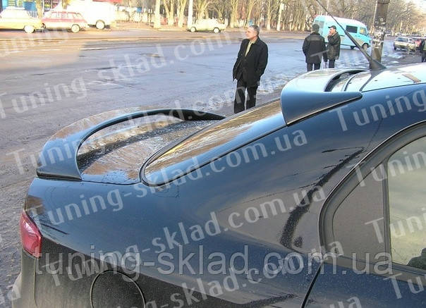 Спойлер Альфа Ромео 159 з просвітом (спойлер на багажника Alfa Romeo 159), фото 1