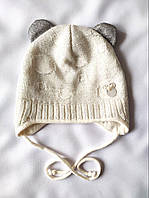 Демісезонна шапка із завязками та вушками для дівчинки 2-5 років