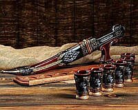 Подарунковий набір для алкоголю Кинжал на дерев'яній підставці - крутий та оригінальний подарунок для чоловіка