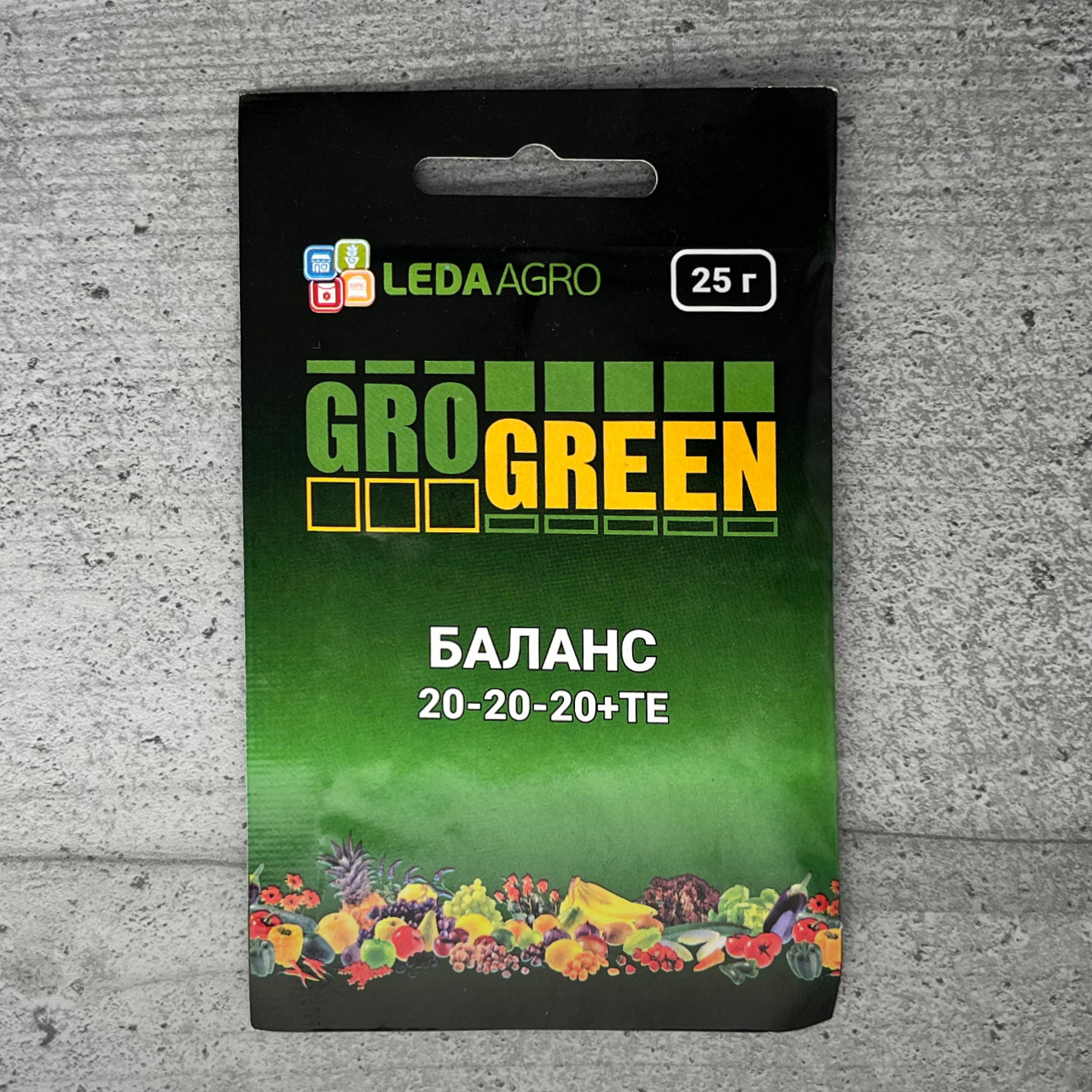 Добриво Gro Green Баланс NPK 20-20-20 + ТЕ Зростання і Розвиток і 25 г стартове живлення рослин Leda Agro