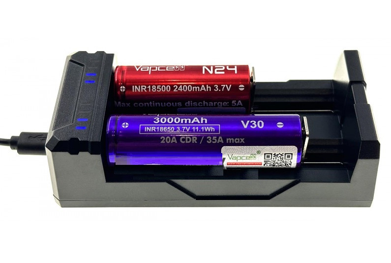 Зарядний пристрій XTAR FC2 на 2 акумулятори NiMH та Li-Ion з перемиканням струму заряду