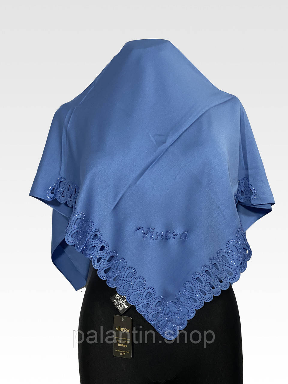 Жіноча хустка зі стразами та вирізами, 100 см, з мокрого шовку та віскози синього кольору модель 13