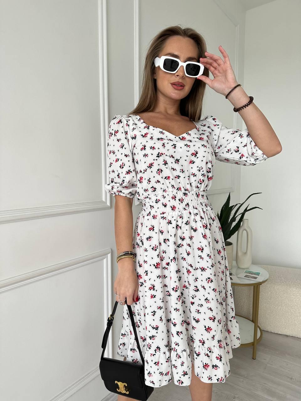 Літня жіноча сукня з коротким рукавом і рукавом 3/4(Розміри 42-48), Біла в квітковий принт
