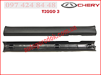 Накладка порога внутренняя передняя правая (чёрная) Chery Tiggo 3 (Чери Тиго 3) T11-5107034PB