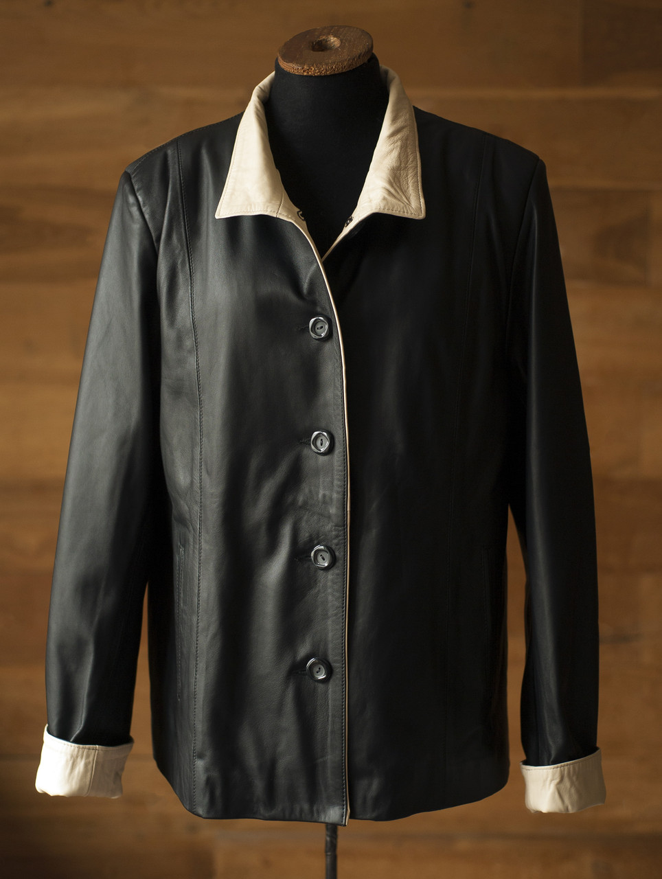 Чорна шкіряна куртка піджак жіноча Miramar Cuir, розмір L, XL