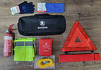 Набір автомобіліста Skoda ЄС 8 од, вогнегасник 1 кг, аптечка АМА-1