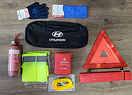 Набір автомобіліста Hyundai ЄС 8 од, вогнегасник 1 кг, аптечка АМА-1