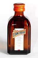 Миниатюра Cointreau 50ml France. КОЛЛЕЦИОННЫЙ ТОВАР НЕ ДЛЯ УПОТРЕБЛЕНИЯ!