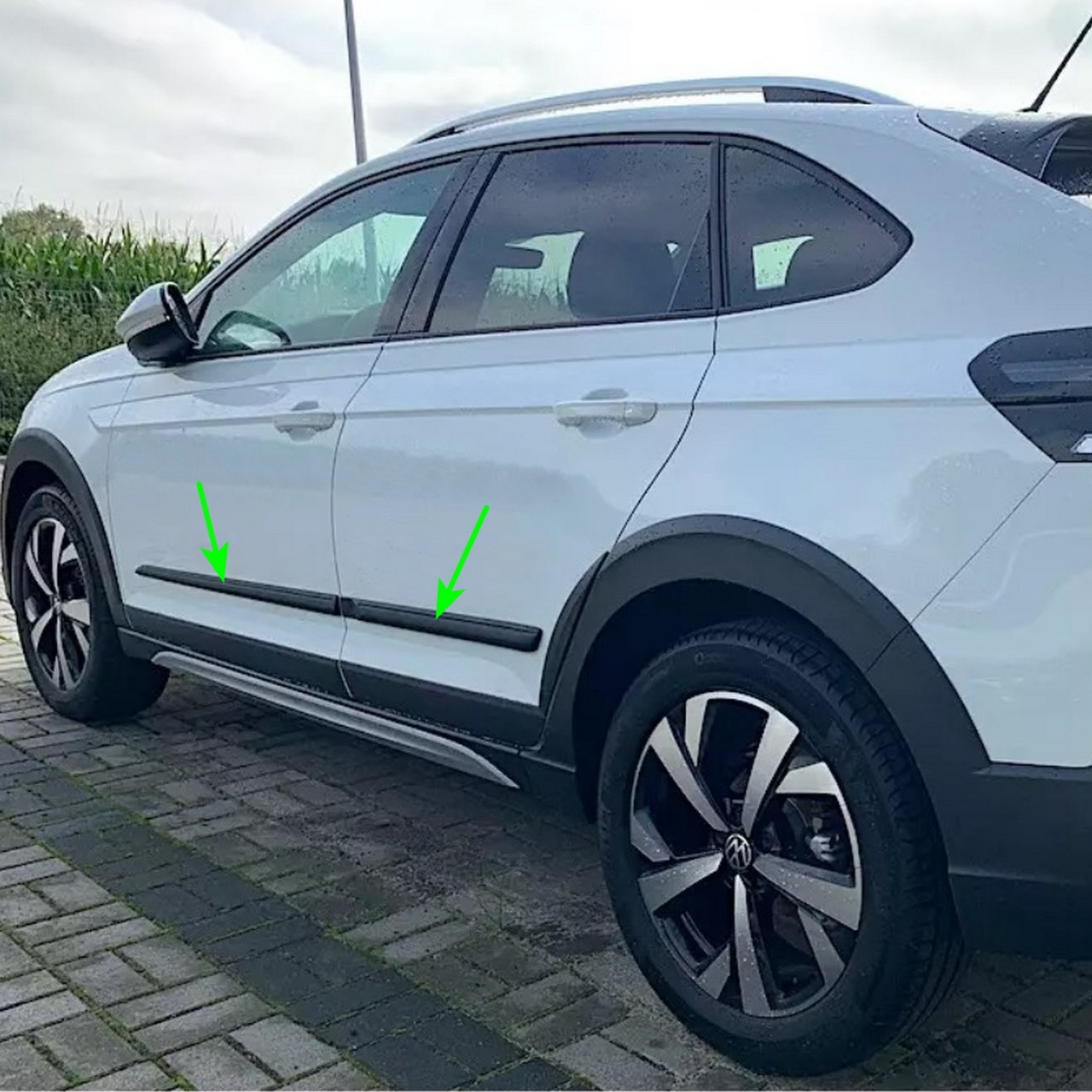 Молдинги на двері для Volkswagen Taigo 2021+