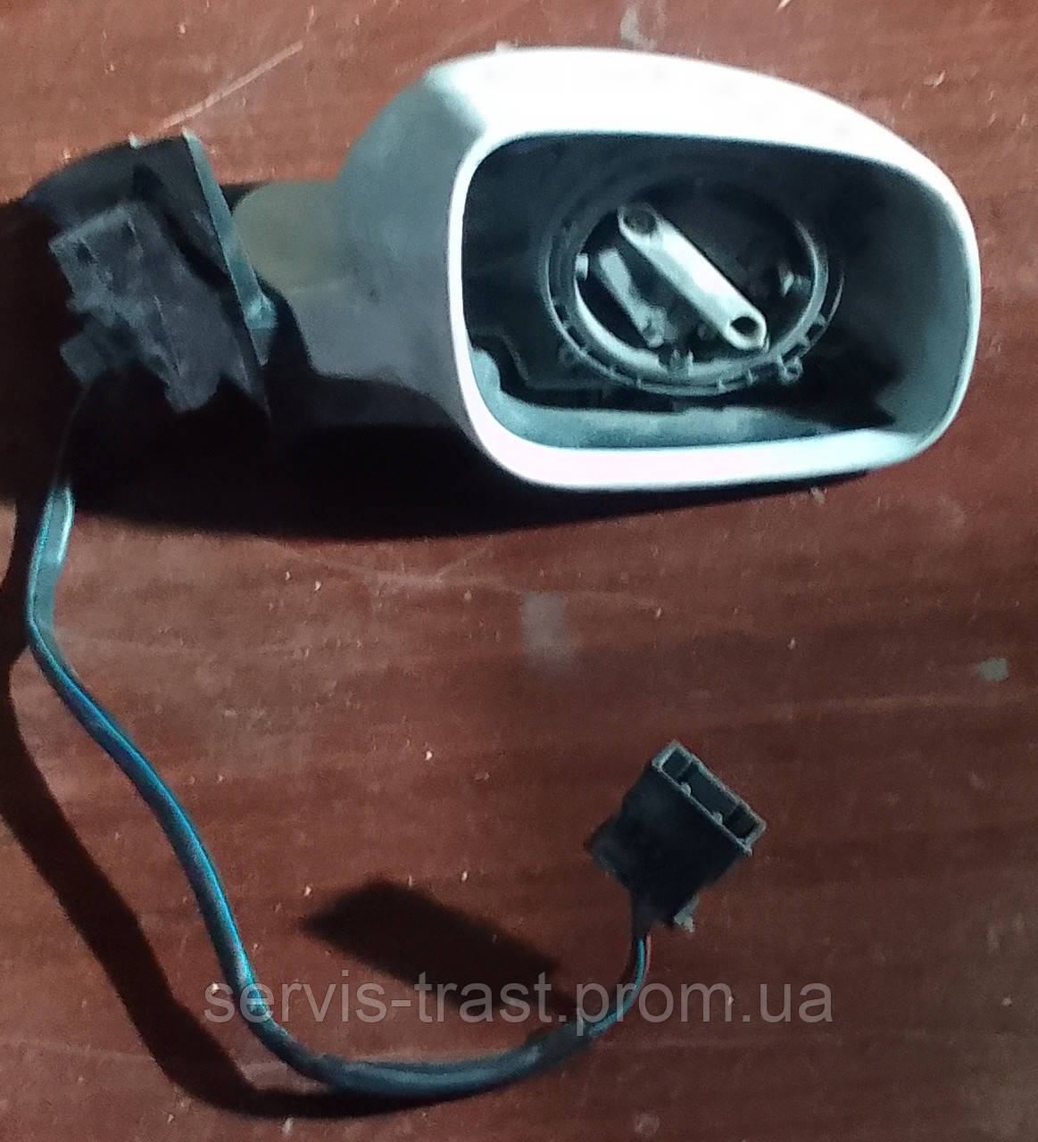 Дзеркало заднього огляду праве Volkswagen Passat B5