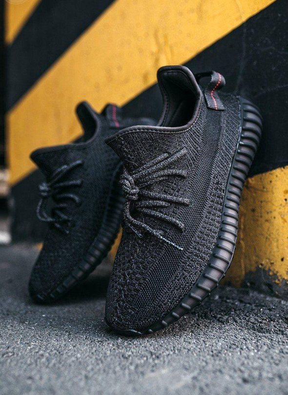Кросівки чоловічі Adidas Yeezy Boost 350 Black взуття Адідас Ізі Буст 350 чорні легкі рефлектив світяться