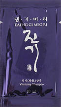 Шампунь для волосся відновлюючий Daeng Gi Meo Ri Vitalizing Shampoo 10ml (пробник)