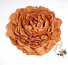 Брошка квітка з тканини ручної роботи "Янтарна півонія", фото 2