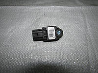 8983102020 - Датчик удару airbag Toyota Avensis T25 2003-2008
