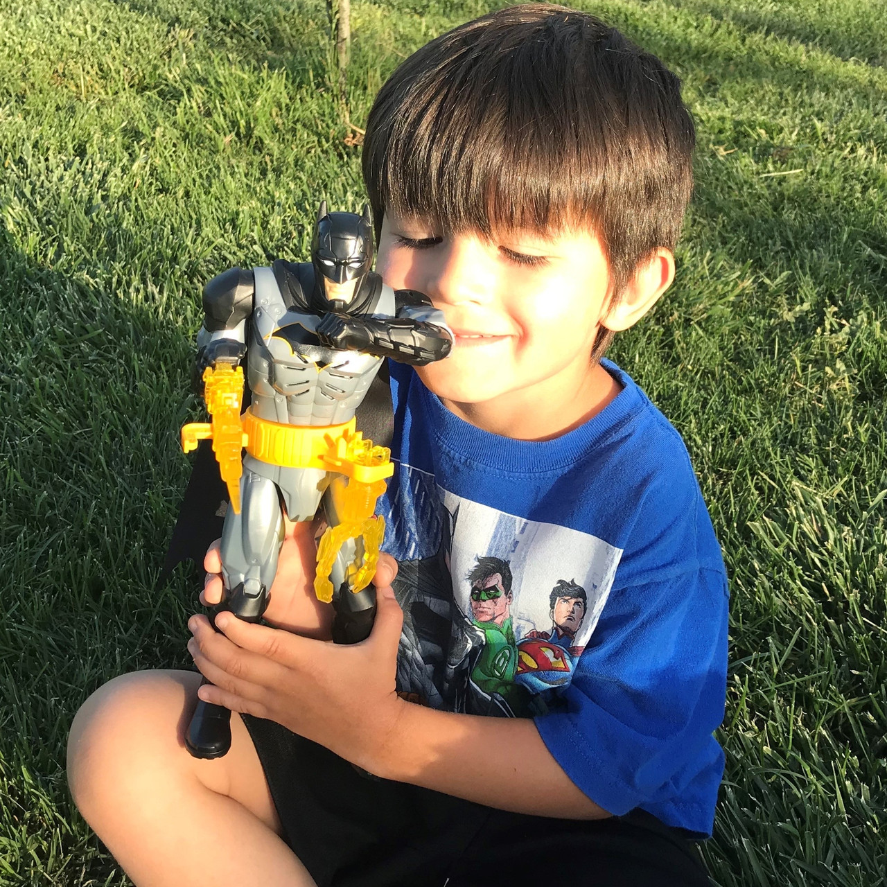 Детская игрушка фигурка Бэтмен со световыми и звуковыми эффектами, игрушка Batman с музыкой и подсветкой - фото 2 - id-p1815843881