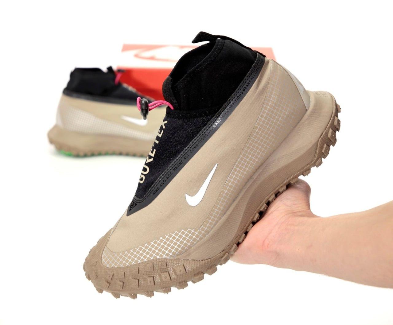Чоловічі бежеві Кросівки Nike ACG Mountain Fly GORE-TEX