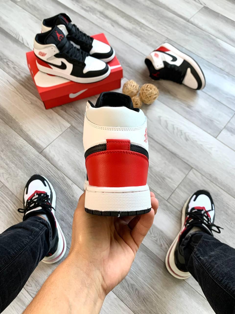 Jordan aj mid 1 red 2025