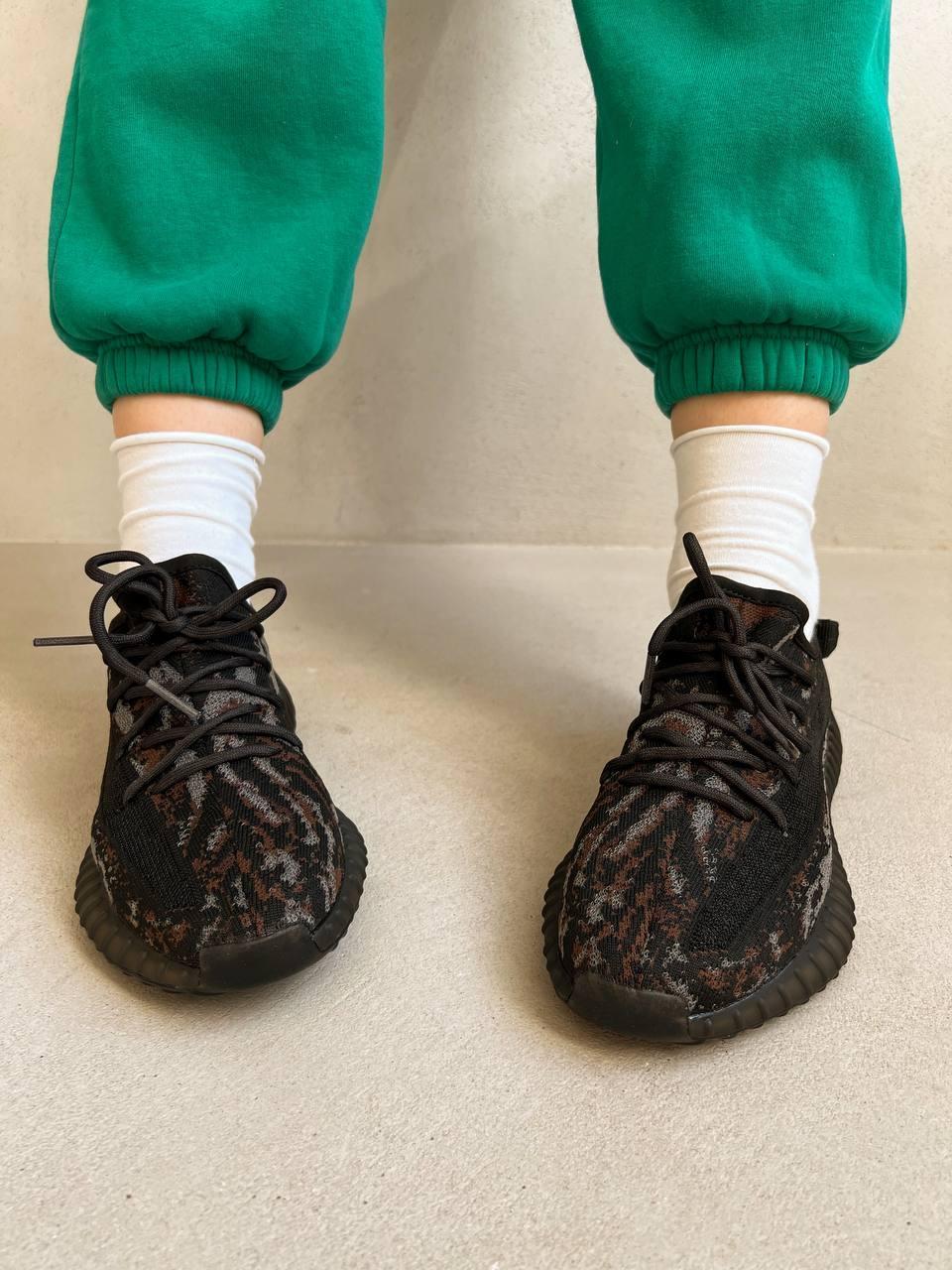 Yeezy boost 350 v2 boot hotsell
