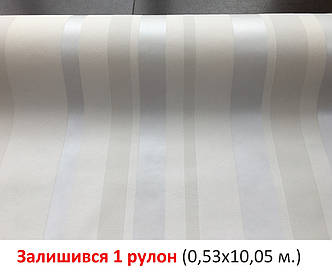 Білі вінілові шпалери в платинову, сріблясту смужку — металік 138835, глянсову на матовому тлі