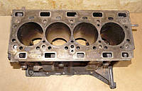 Блок двигуна Renault Master 2.5 (Movano, Interstar) 2003-2010, 7701477101 Б/В
