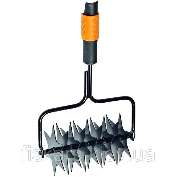 Аератор для газону Fiskars QuikFit 136524 (1000689)