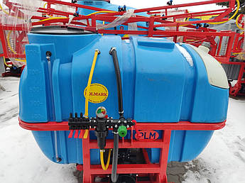 Обприскувач навісний до трактора Polmark (Полмарк) 800 л / 14 м