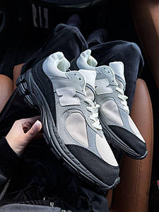 Чоловічі Кросівки New Balance 2002R Black White 42-43-44