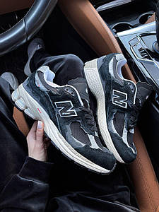 Чоловічі Кросівки New Balance 2002R Black White 42