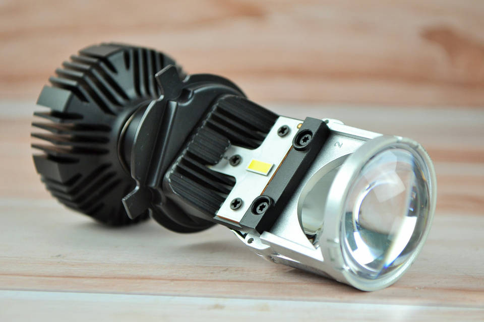 Лампы LED мини-линзы Н4 Light LENS