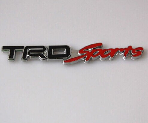 3D емблема "TRD sports" на решітку радіатора