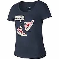 Теннисная футболка NIKE G NSW TEE ARE WE THERE