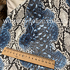 Кожзам Стрейч на трикотажі тиснений принт змії Блакитний, фото 2