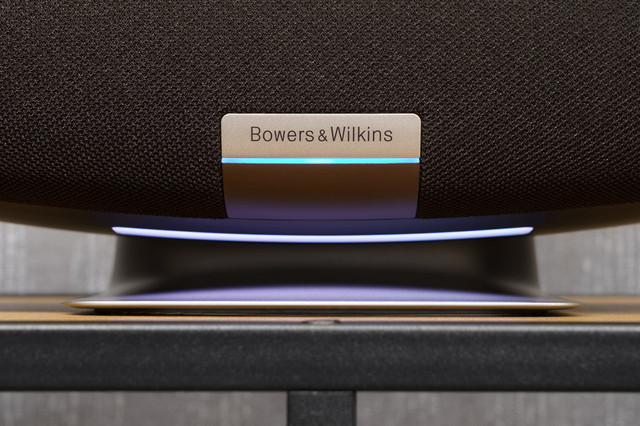 Bowers & Wilkins Zeppelin