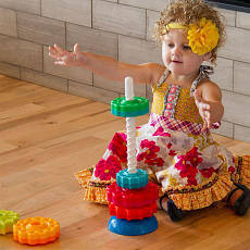 Пірамідка гвинтові тактильна Fat Brain Toys SpinAgain (F110ML), фото 4