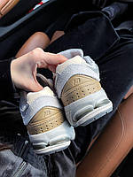 Світлі кросси Нью Беленс 2002R для дівчат. Кроссівки жіночі New Balance 2002R весна осінь., фото 3