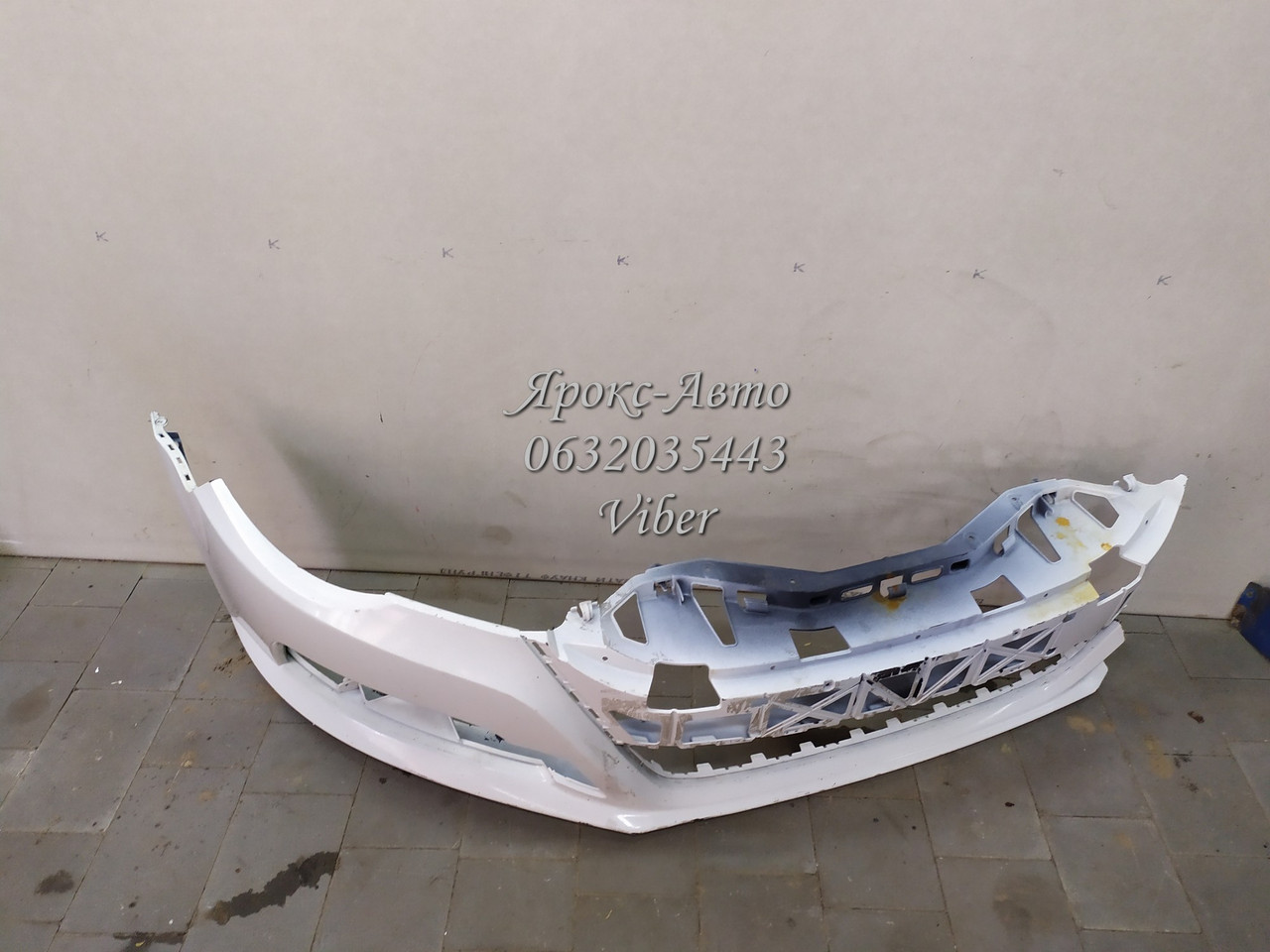 Бампер передній VW PASSAT CC 000034807 Немає чверті бампера, фото 1