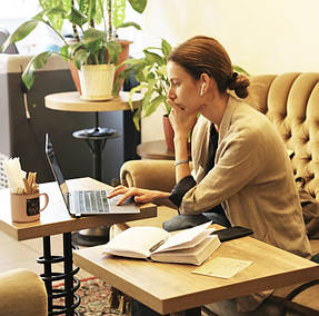 Стільниці з натурального дерева квадратні 60х60 см