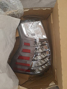 Ліхтарі задні Рестайлінгові Lexus GX460 Нові Оригінальні