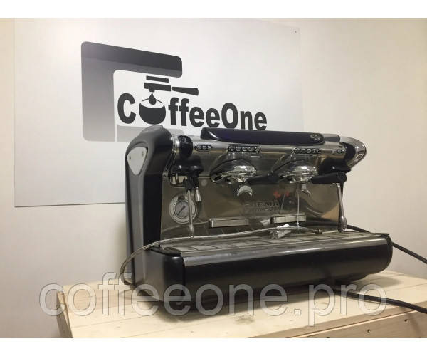 Професійна кавоварка для барів і кафе Faema Emblema Auto Steam A/2 2GR б/в - фото 1 - id-p1817970822