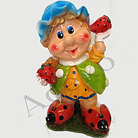 Садовая фигура гном девочка с клубникой 41 см