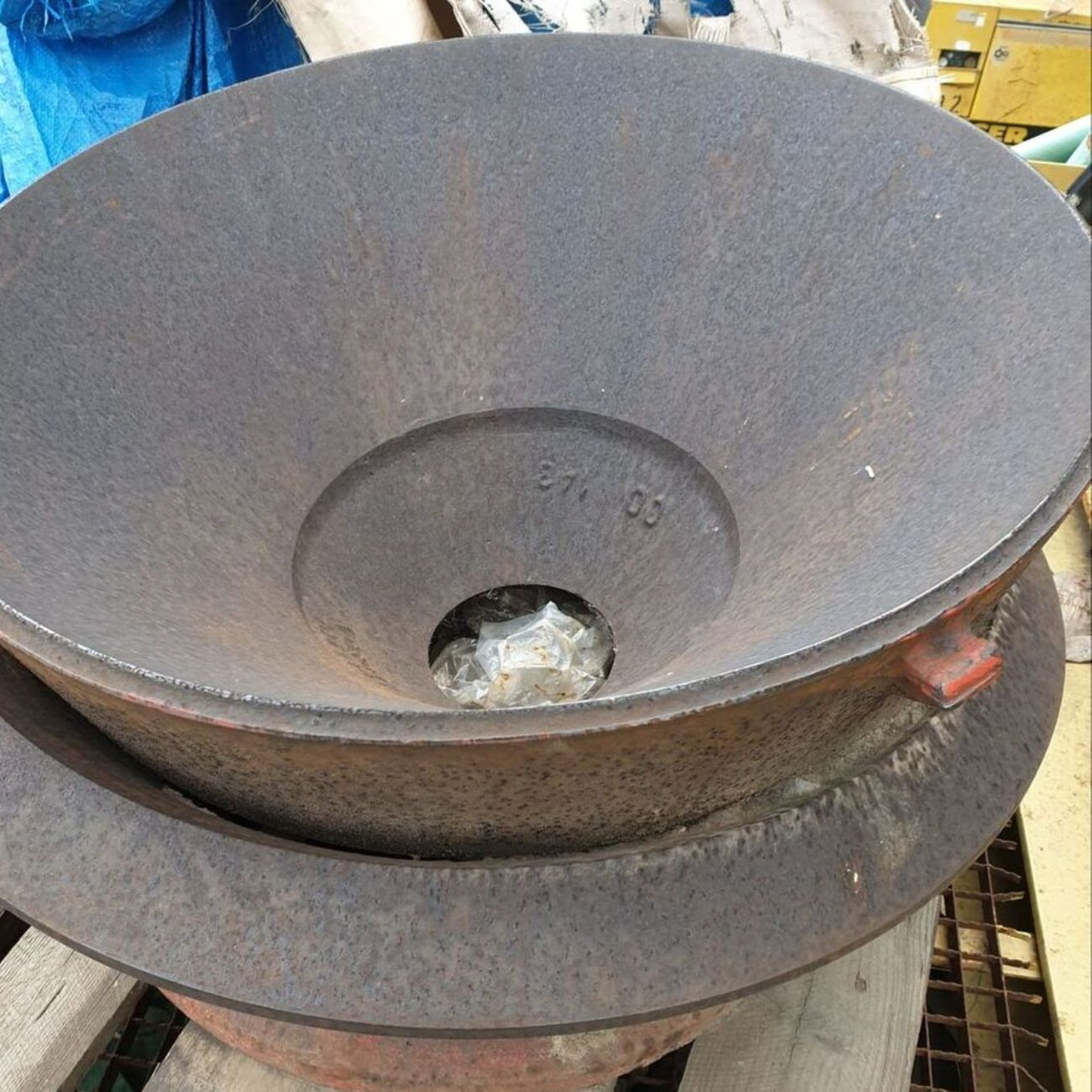 Запчастина для дробарок METSO HP 100 Б/У, фото 1