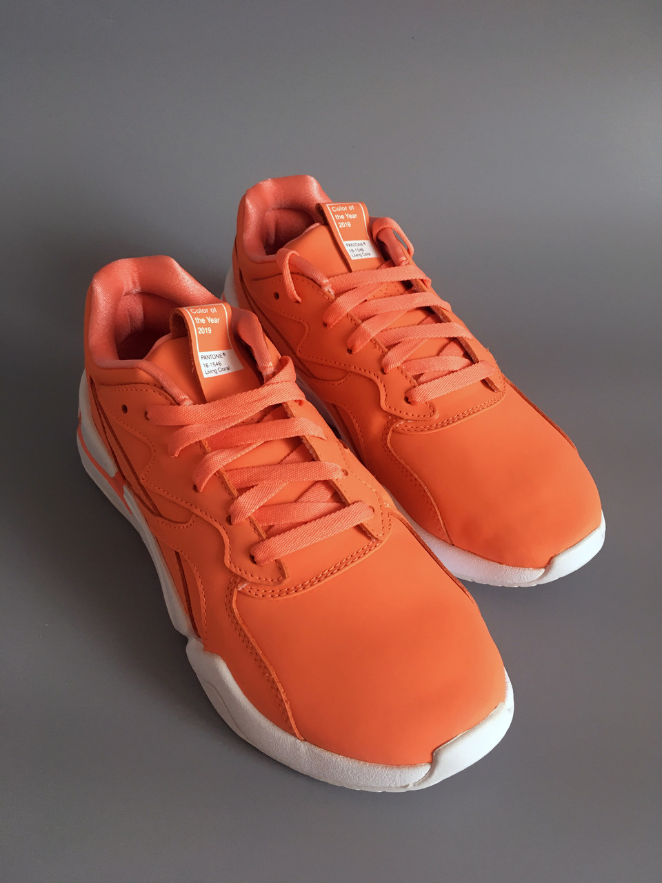 Puma x store pantone nova