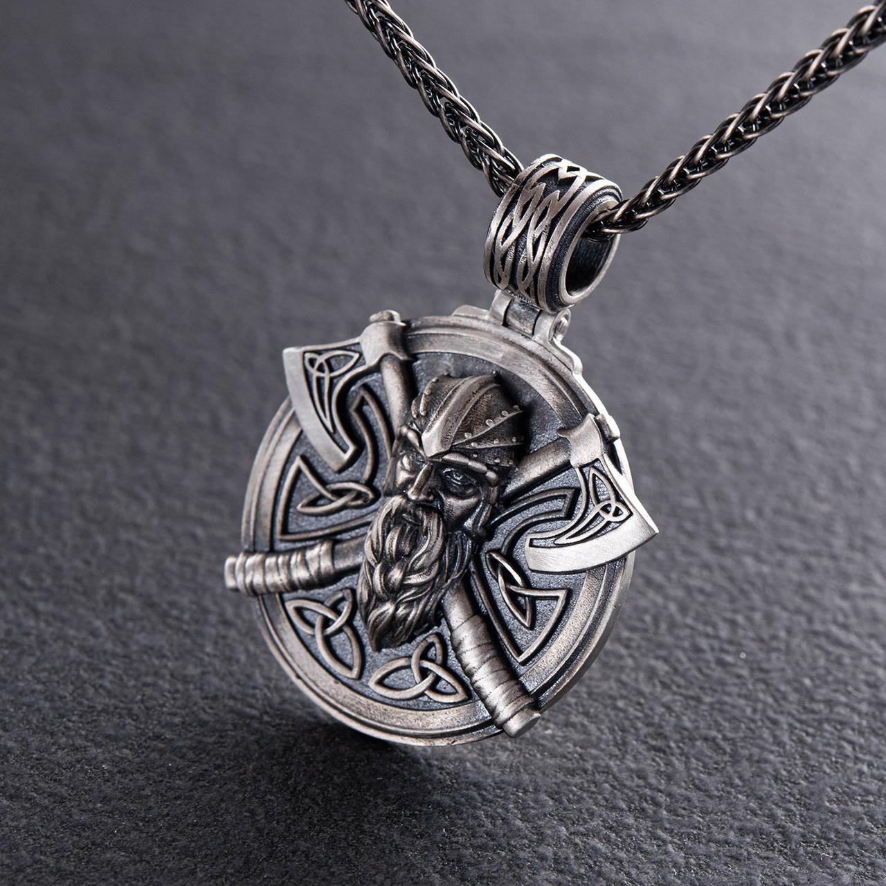 Срібний кулон "Вікінг із сокирами" 266 дод. знижка під час купівлі Zipexpert ZIPEXPERT  LOVE-SHOPE